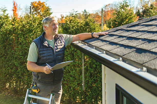 Professional Roofing technician working in Due West, SC
